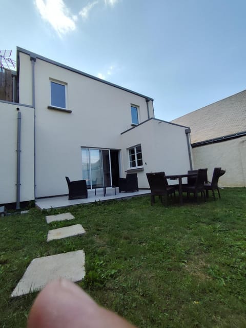 Garden, Balcony/Terrace