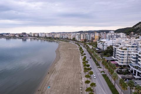 Beach, Seasons