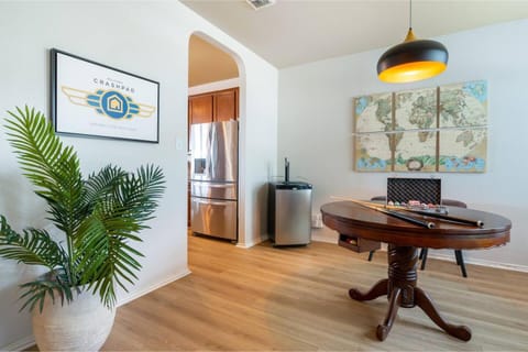 May 25' Reno ~Poker-Pool-Ping Pong-Shuffleboard House in Schertz