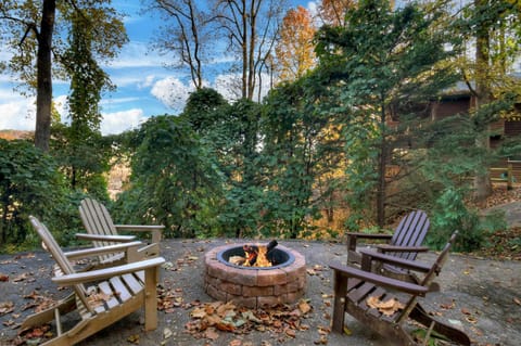 New Mtn&City Views Hot Tub Sauna Arcade Pool House in Helen