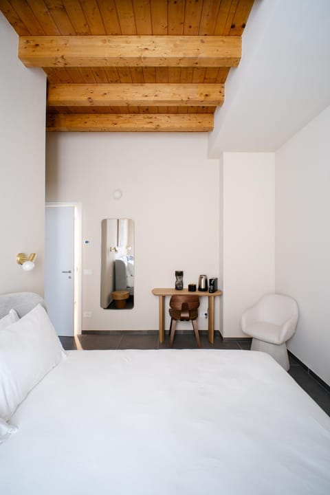 Bed, Coffee/tea facilities, Photo of the whole room, Bedroom