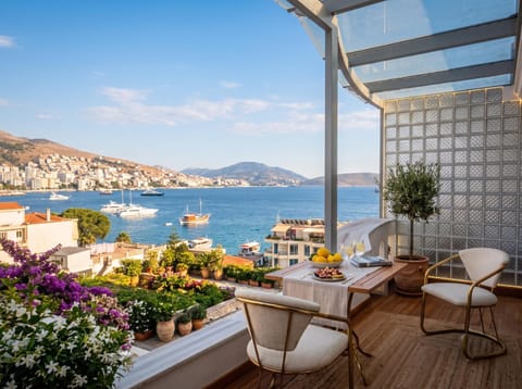 Property building, View (from property/room), City view, City view, Landmark view, Landmark view, Mountain view, Mountain view, Sea view, Sea view