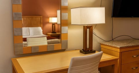 Gated 2 Double Beds Studio with Full Kitchen 102 Apartment in Baton Rouge