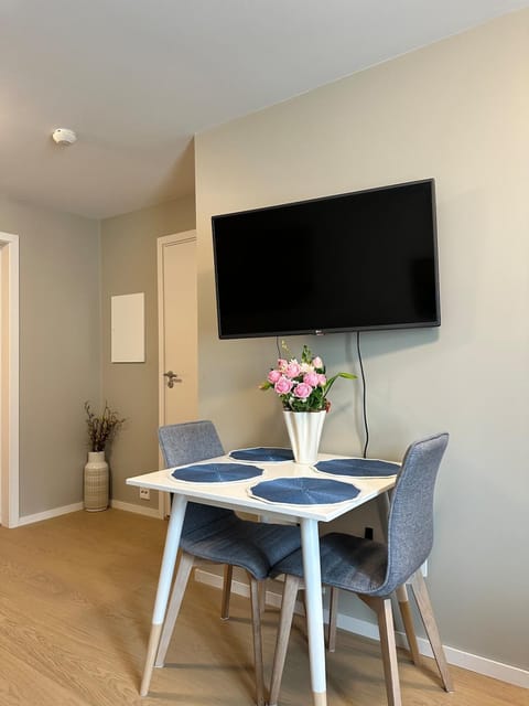 TV and multimedia, Dining area