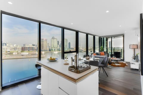 View (from property/room), Living room, Dining area, River view, kitchen
