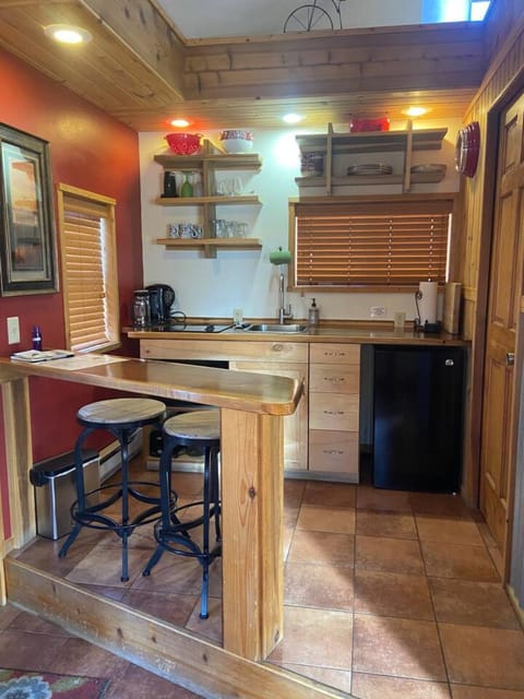 Bogie's Bungalow-Hot Tub, Downtown, 2nd Bathroom House in Moab