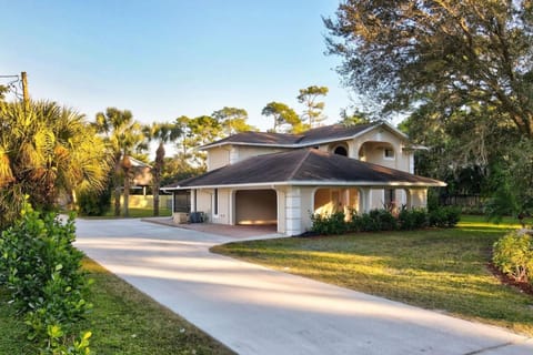 4BR 6BD Pool HotTub Atlantic Ave House in Delray Beach