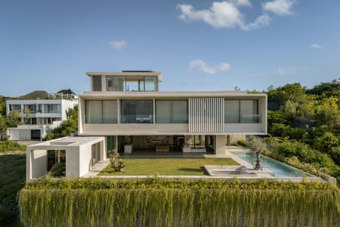 Property building, Spring, Day, Garden, Garden, Garden view, Pool view, Swimming pool
