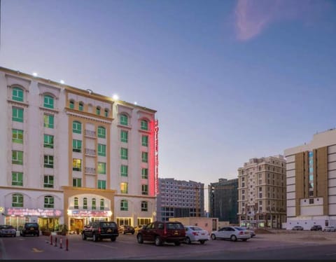 Property building, Neighbourhood, Street view, Parking