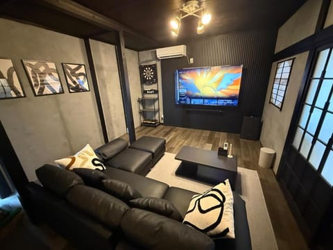 TV and multimedia, Living room, air conditioner
