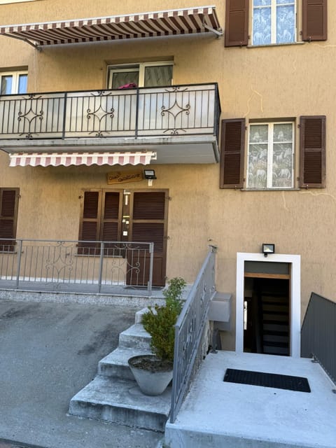 Appartamento con terrazzo Apartment in Province of Brescia