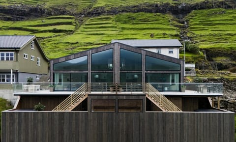 Property building, Balcony/Terrace