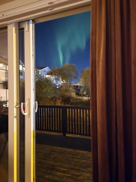 Modern Luxury Villa- Free parking Apartment in Tromso