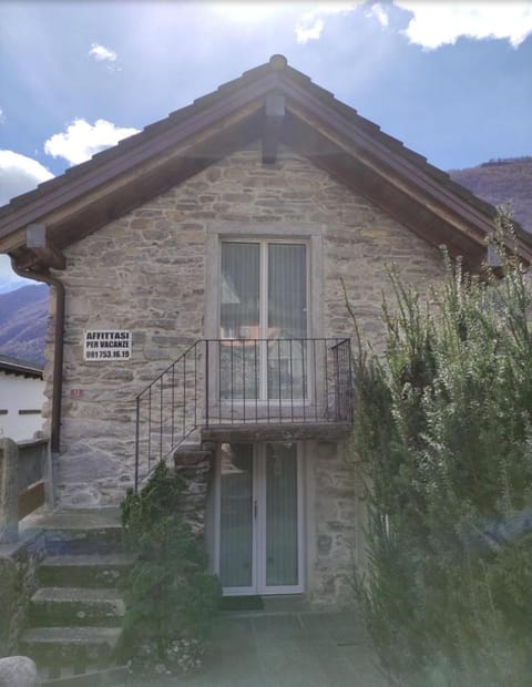 Eline sotto ai piazz 12 Casa Elin House in Canton of Ticino