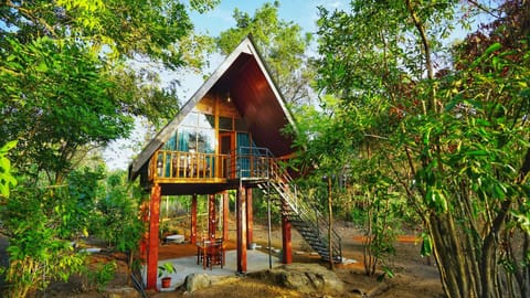 Property building, Garden view
