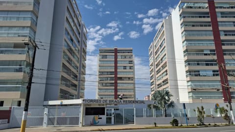 Property building, Street view