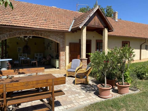 Patio, Garden
