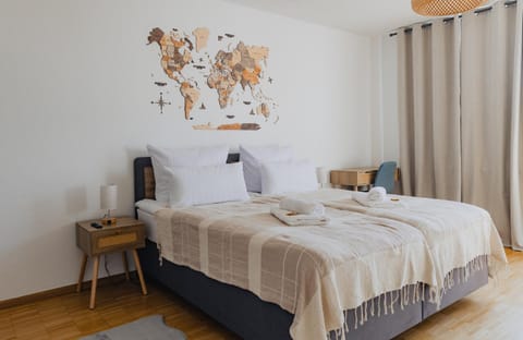 Bed, Property logo or sign, Property logo or sign, Photo of the whole room, Logo/Certificate/Sign, Logo/Certificate/Sign, Bedroom, towels
