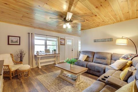 Ski, Hike and Explore Fort Ann Home with Game Room House in Lake George