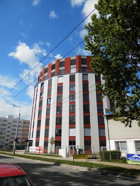Property building, Facade/entrance, Balcony/Terrace