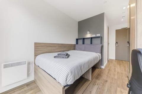 Brand New Student Only Ensuite Rooms In Central Leeds House in Leeds