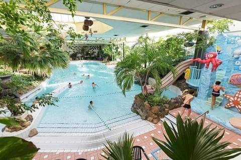 Restaurant/places to eat, Activities, Aqua park, Swimming pool, Open Air Bath