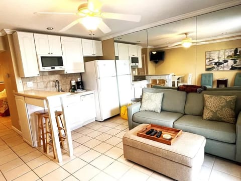 Seaside Villa 207 - Ocean Front with Balcony House in South Forest Beach