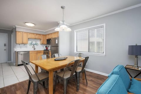 Tennis Villa B16 - PICKLEBALL & BEACH! House in Hilton Head Island