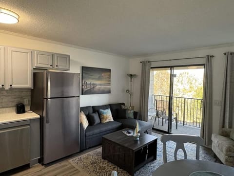 Ocean Villa C203 - Balcony Views House in Hilton Head Island