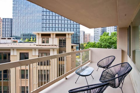 View (from property/room), Balcony/Terrace, Seating area