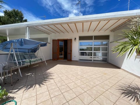 Property building, Patio, Garden