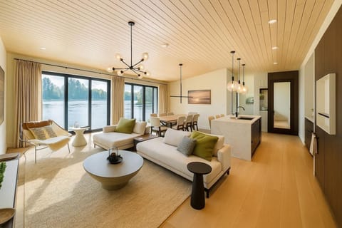 Living room, Seating area
