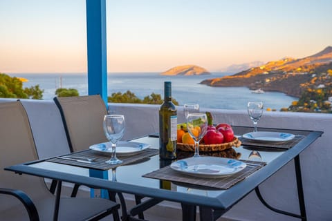 Patio, Day, Natural landscape, View (from property/room), Balcony/Terrace, Food and drinks, Dining area, Food, Garden view, Landmark view, Mountain view, Sea view, Drinks, Alcoholic drinks, Location