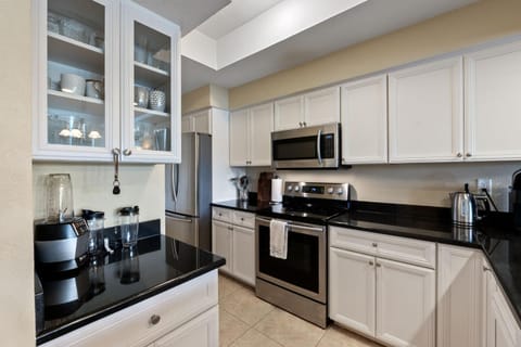 Kitchen or kitchenette, kitchen