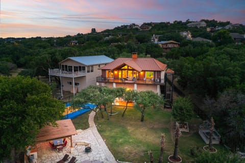 Property building, Bird's eye view, Garden view