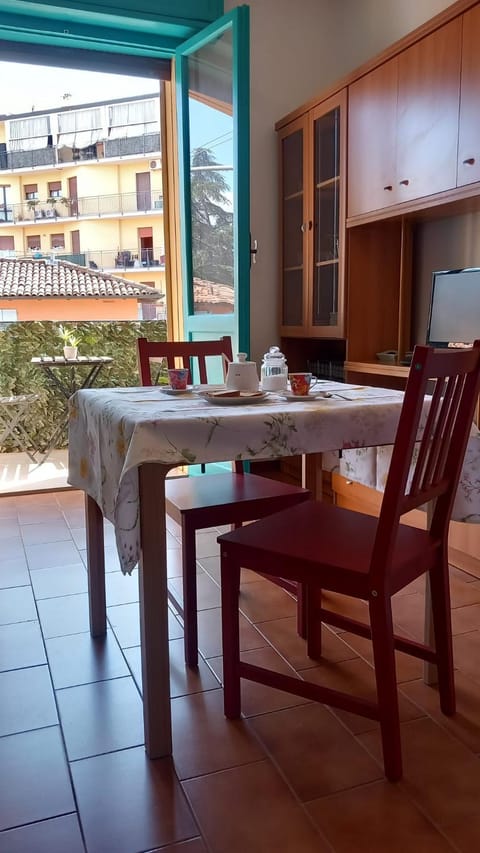 View (from property/room), Balcony/Terrace, Dining area