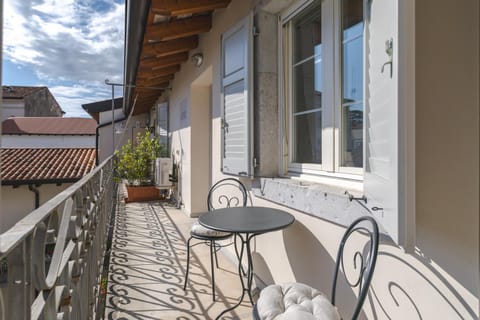Day, View (from property/room), Balcony/Terrace, Dining area