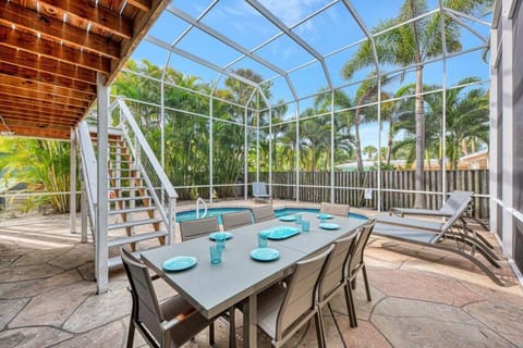 Surf's Up House in Siesta Beach