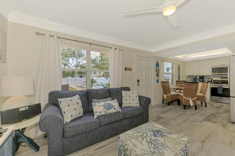 Keylime Retreat House in Siesta Beach