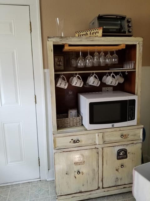 Home Away from Home 2 bedroom house House in Bay City