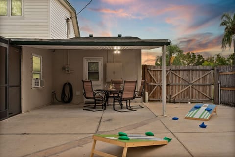 Family home w private pool & putting green House in Seminole