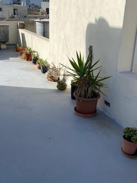 Adinkra Suits Apartment in Attard