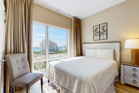 Luau I 6701 Hotel in Miramar Beach