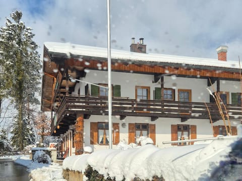 Property building, Winter