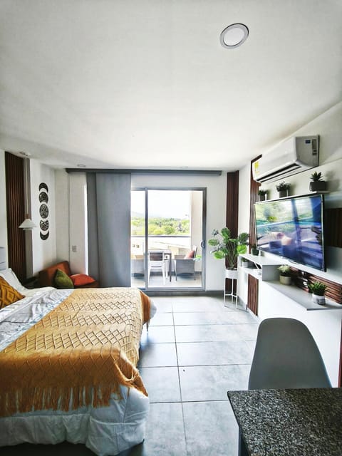 Communal lounge/ TV room, Bed, Bedroom