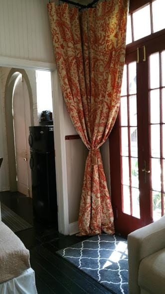 Walker Mansion on St Charles Ave - Unit 7 Apartment in Garden District