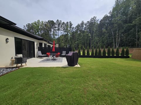 BBQ facilities, Balcony/Terrace