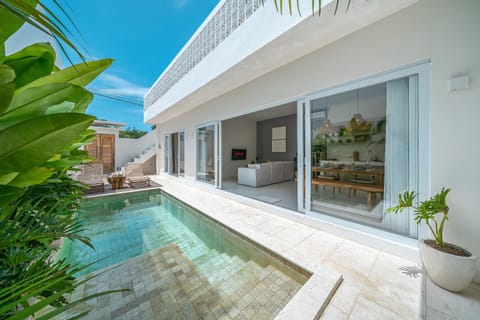 Property building, Patio, Day, View (from property/room), Pool view, Swimming pool, sunbed