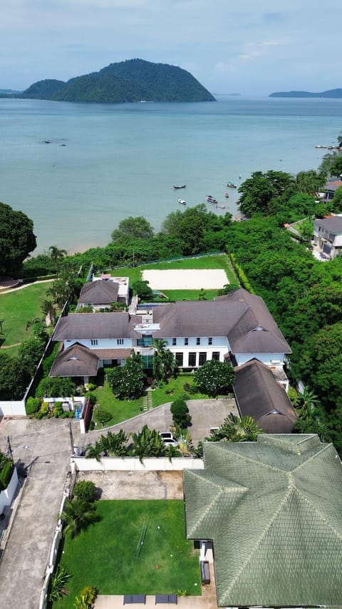 Bird's eye view, Sea view