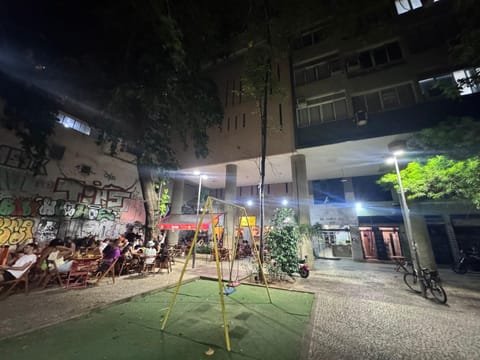 Apartamento a Passos do Metrô da Glória! Silêncio e Portaria 24h Apartment in Santa Teresa